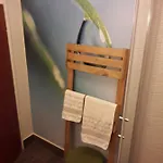 アパート Leut