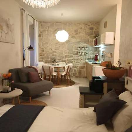 Apartment Leut *